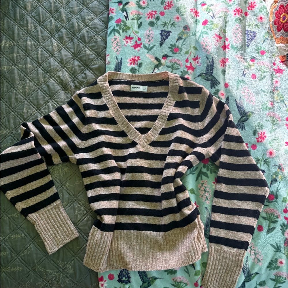 Preppy tan striped academia style soft knit pullover sweater M